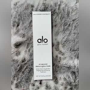 NWT Alo 60 second detox & glow Mask 3.5oz